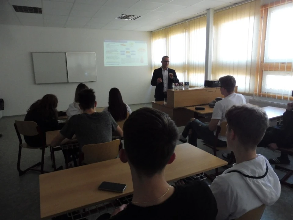 Boli sme pri tom - Týždeň vedy a techniky 2021 na Súkromnom gymnáziu v Lučenci